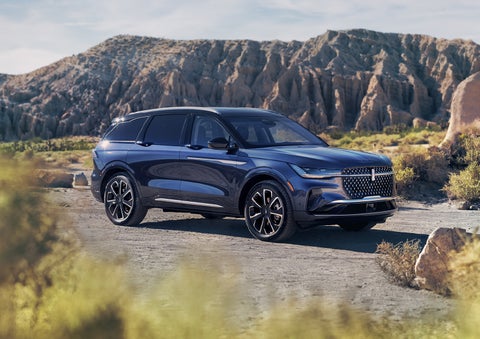 A 2024 Lincoln Nautilus® SUV is parked in a desert national park. | Parkway Lincoln in Dover OH